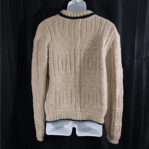 VAN HEUSEN! GORGEOUS TAN BEIGE W/BLUE TRIM FINE WOOL FISHERMAN',S SWEATER! SZ M - Picture 5 of 9